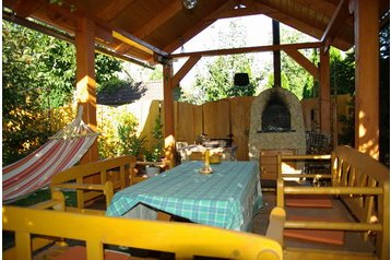 Hungría Privát Eger, Exterior